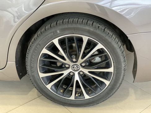 Certified 2020 Toyota Camry SE w/ Convenience Package FWD image 12