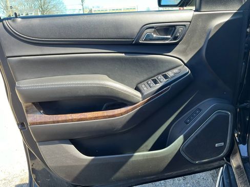 Used 2017 Chevrolet Tahoe LT image 9