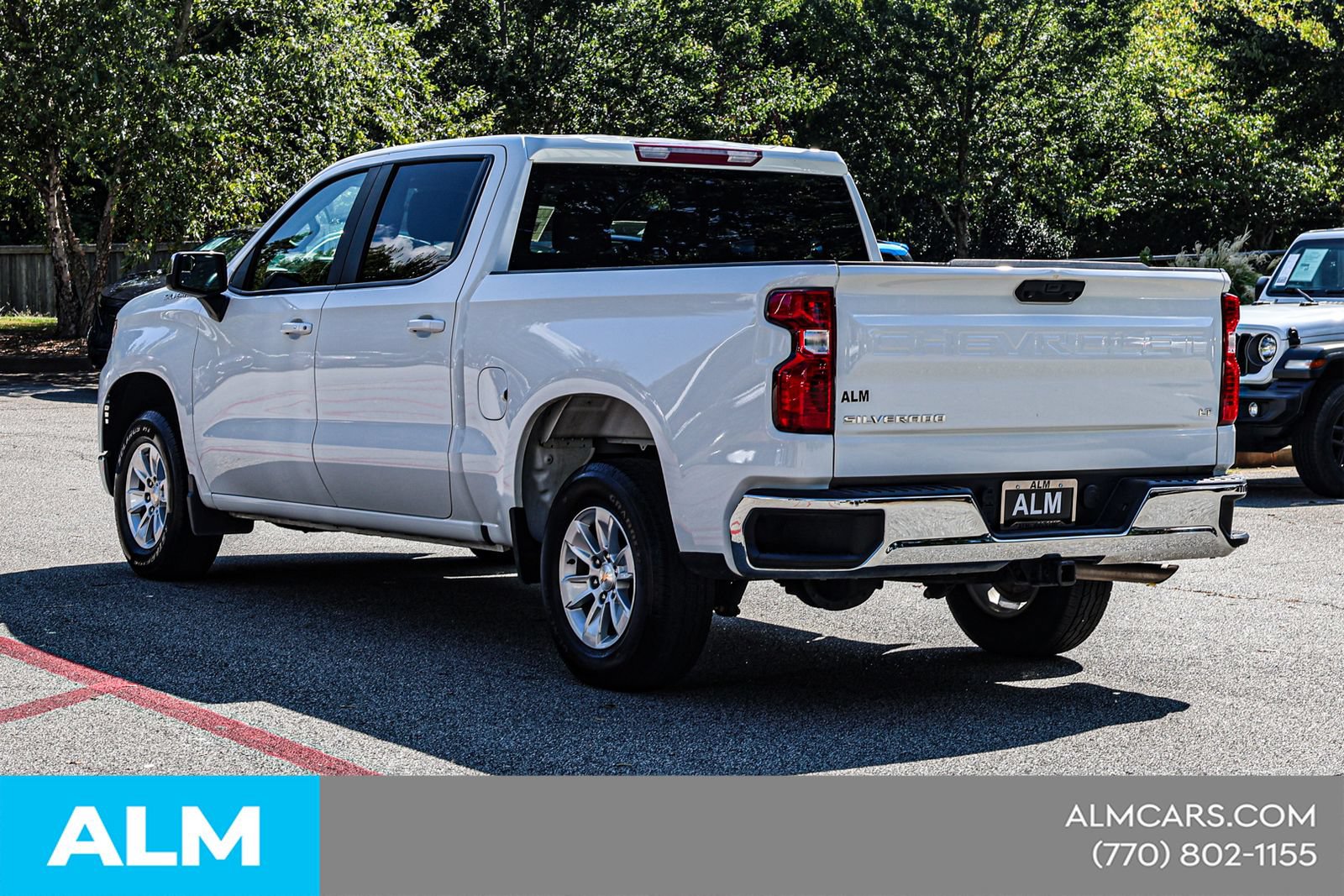 Used 2025 Chevrolet Silverado 1500 LT RWD image 8