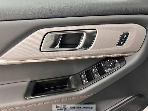 New 2026 Ford Explorer Active w/ Active Comfort Package RWD image 20