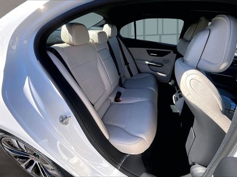 Used 2022 Mercedes-Benz C 300 Sedan image 25