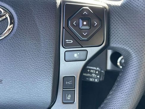 Used 2023 Toyota Tacoma TRD Sport w/ Technology Package image 21