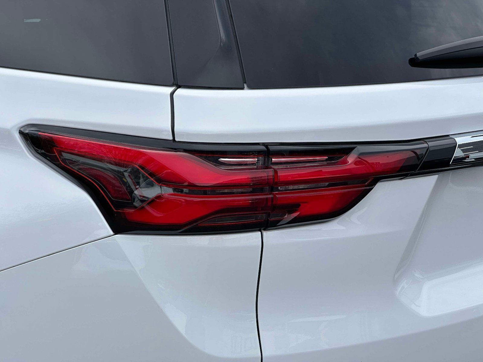 Used 2023 Chevrolet Traverse LT AWD/4WD image 10
