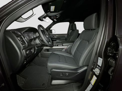 New 2026 RAM 1500 4x4 Crew Cab image 14