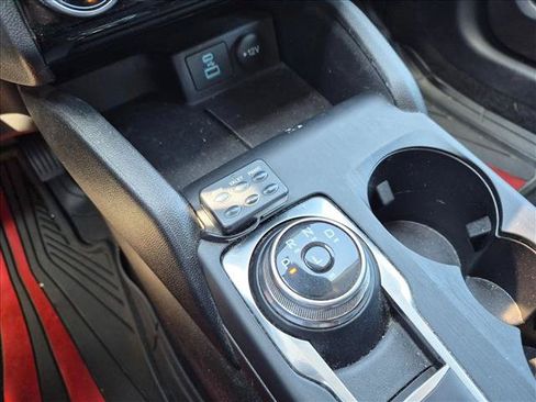 Used 2022 Ford Escape SE w/ SE Sport Appearance Package FWD image 14