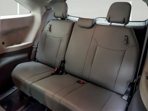 Certified 2024 Toyota Sienna XLE image 13