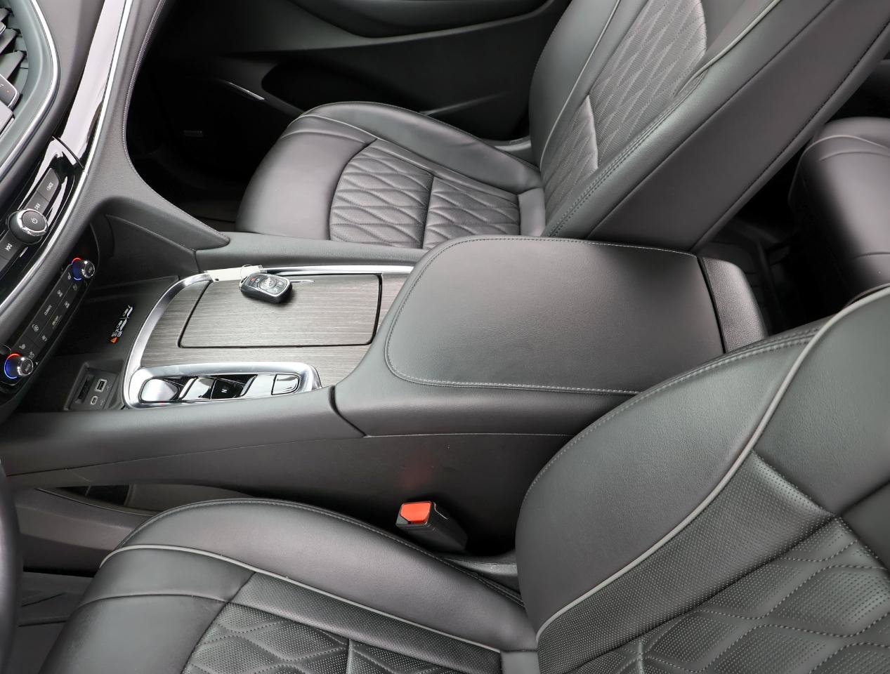 Used 2022 Buick Enclave Avenir w/ Avenir Technology Package FWD image 47