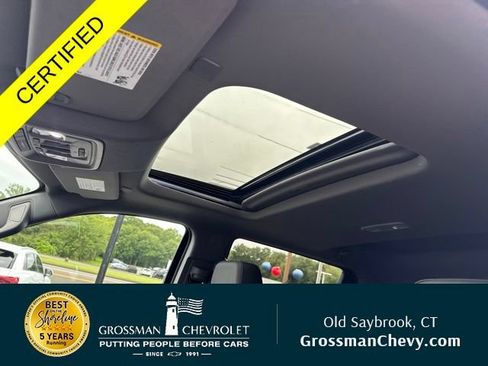 Used 2026 Chevrolet Silverado 1500 LT Trail Boss w/ LT Trail Boss Premium Package AWD/4WD image 3