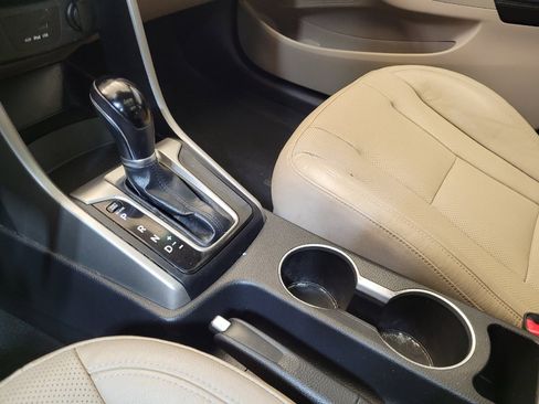 Used 2014 Hyundai Elantra GT w/ Option Group 03 image 26