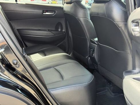 Used 2023 Toyota Corolla Cross XLE FWD image 19