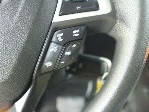 Used 2016 Ford Fusion SE FWD image 17