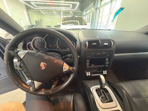 Used 2009 Porsche Cayenne S AWD/4WD image 10
