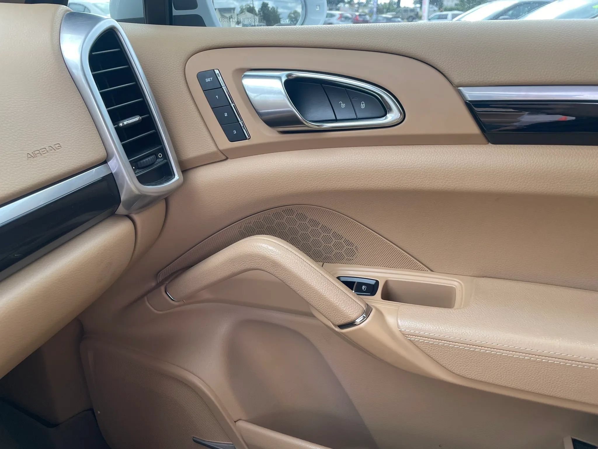 Used 2016 Porsche Cayenne S AWD/4WD image 19