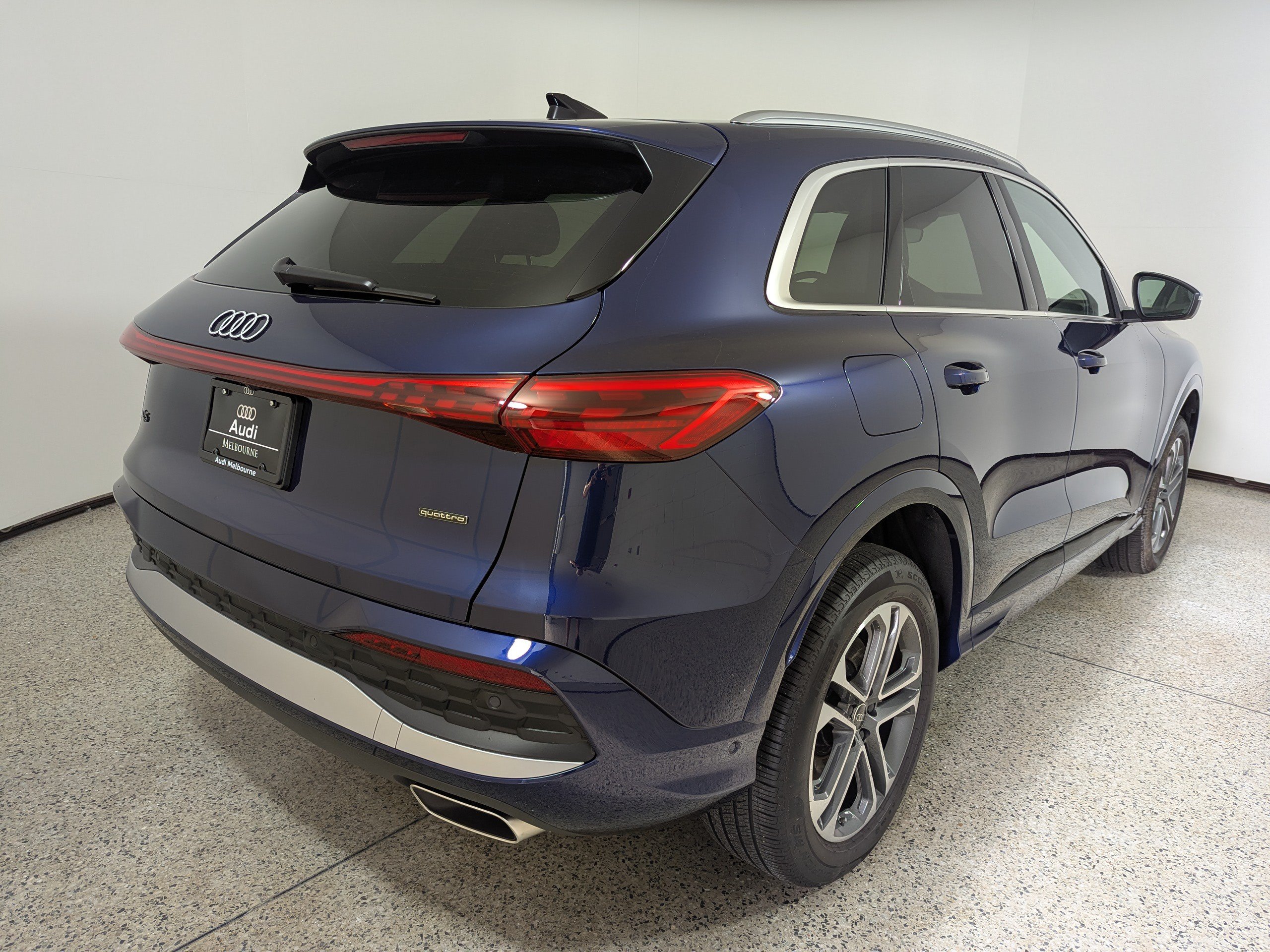 Certified 2025 Audi Q5 Premium Plus w/ Premium Plus AWD/4WD image 7