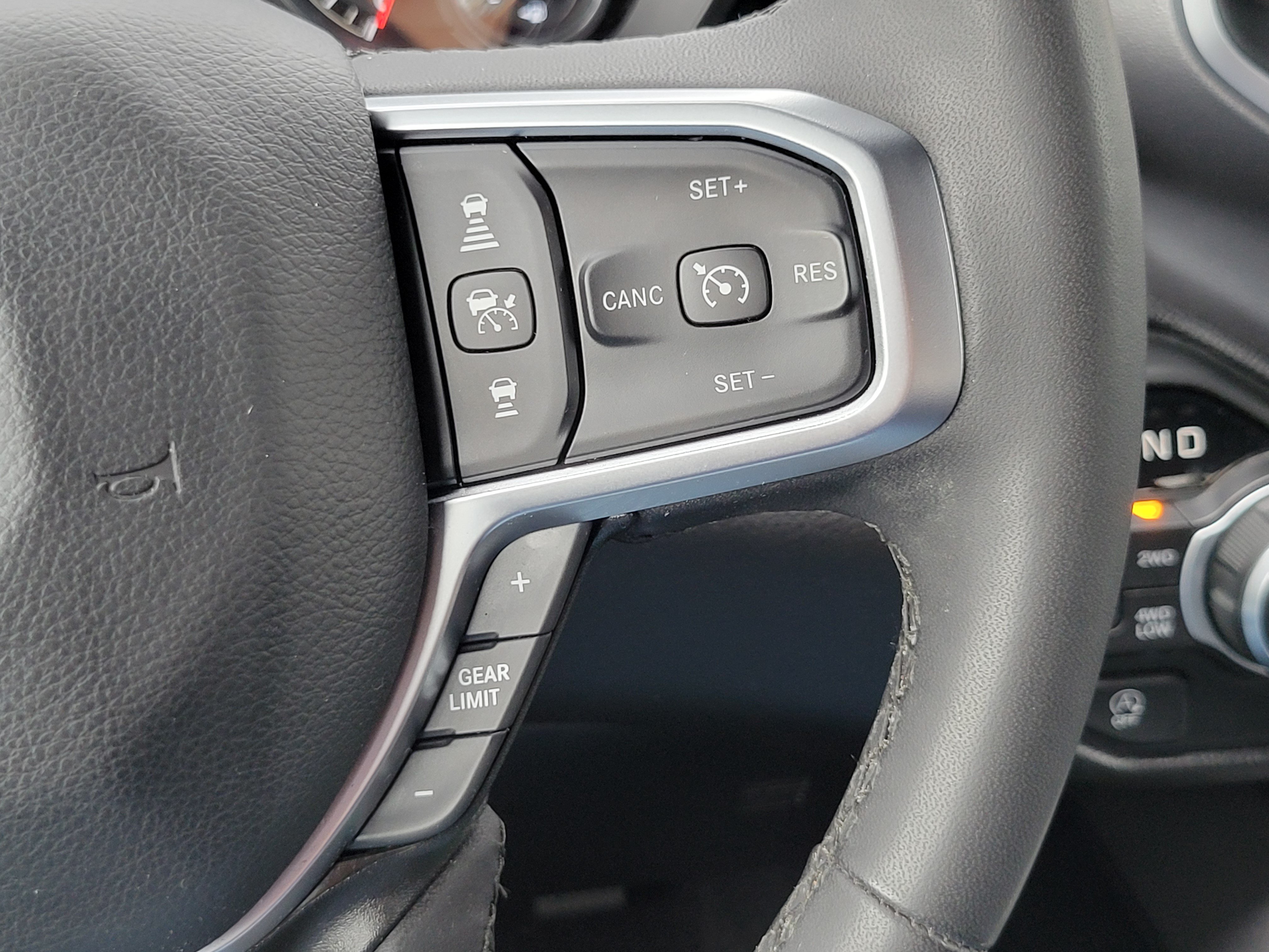 Used 2025 RAM 1500 Big Horn AWD/4WD image 12