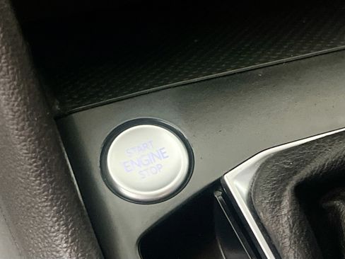 Used 2022 Volkswagen Taos S image 22