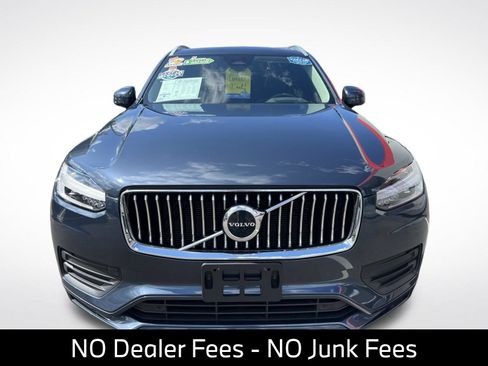 Used 2023 Volvo XC90 B5 Core AWD/4WD image 2