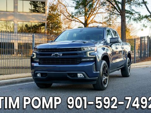 Used 2022 Chevrolet Silverado 1500 RST w/ LPO, Blackout Package image 2