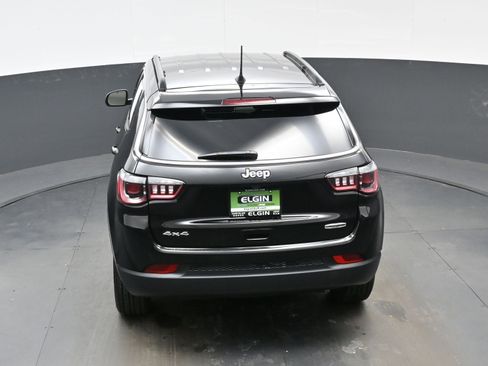 Used 2022 Jeep Compass Latitude image 35