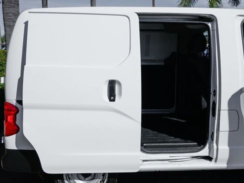 Used 2019 Nissan NV200 S w/ Cruise Control Package image 11
