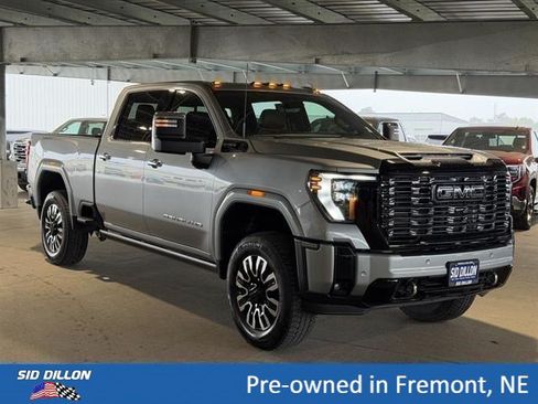 Certified 2025 GMC Sierra 3500 Denali Ultimate AWD/4WD image 2