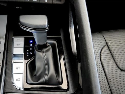 Used 2023 Hyundai Elantra Limited FWD image 24