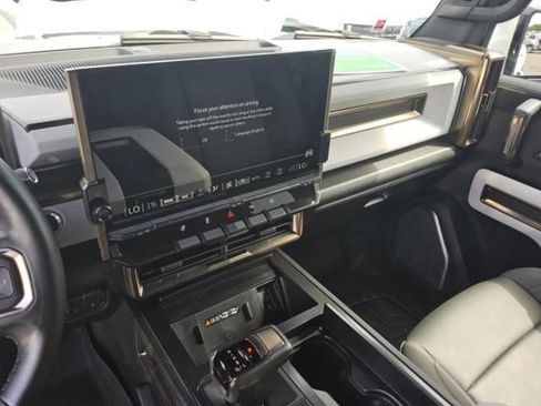 Used 2024 GMC Hummer EV 3X AWD/4WD image 3