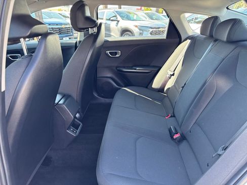 Used 2026 Kia K4 FWD image 24