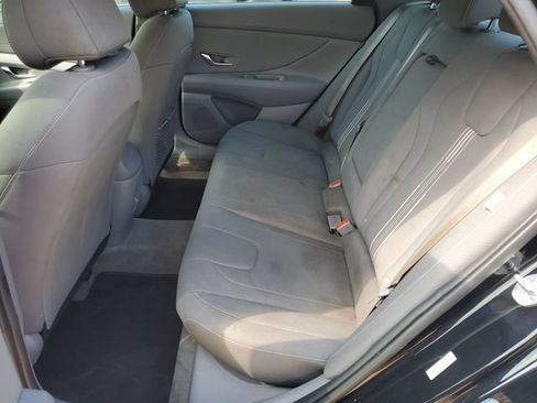 Used 2025 Hyundai Elantra SEL FWD image 27