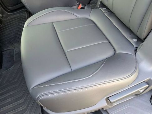Certified 2026 Subaru Ascent Premium AWD/4WD image 31