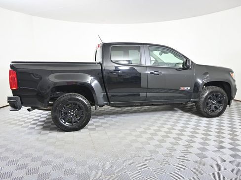Used 2022 Chevrolet Colorado Z71 w/ Z71 Midnight Edition AWD/4WD image 8