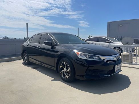 Used 2017 Honda Accord LX image 1