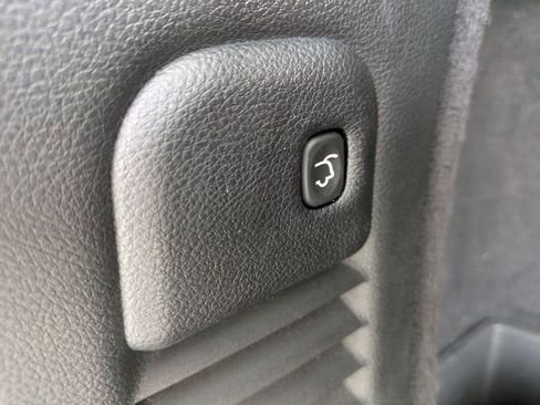 Used 2024 Dodge Durango GT image 31