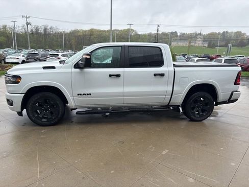 Used 2025 RAM 1500 Big Horn AWD/4WD image 4
