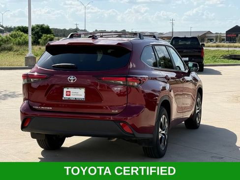 Certified 2026 Toyota Highlander XLE AWD/4WD image 6