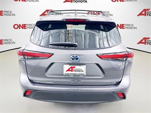 Certified 2023 Toyota Highlander LE image 6