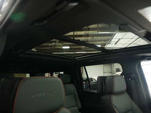 New 2026 GMC Yukon XL AT4 w/ AT4 Premium Plus Package AWD/4WD image 23