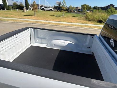 Used 2010 Dodge Ram 1500 Truck ST w/ ST Popular Equipment Group AWD/4WD image 4