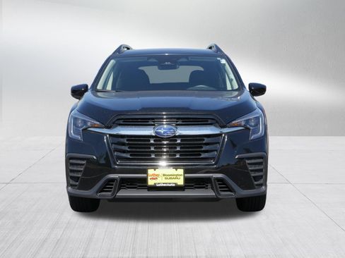 Used 2025 Subaru Ascent Premium AWD/4WD image 2
