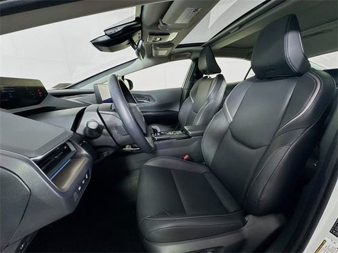 Certified 2024 Toyota Prius XLE image 19