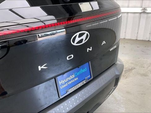 Certified 2024 Hyundai Kona SEL FWD image 9