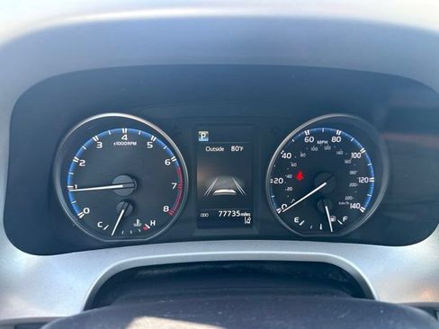 Used 2017 Toyota RAV4 XLE w/ All Weather Liner Package AWD/4WD image 17