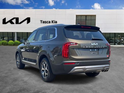 Used 2022 Kia Telluride EX FWD image 6