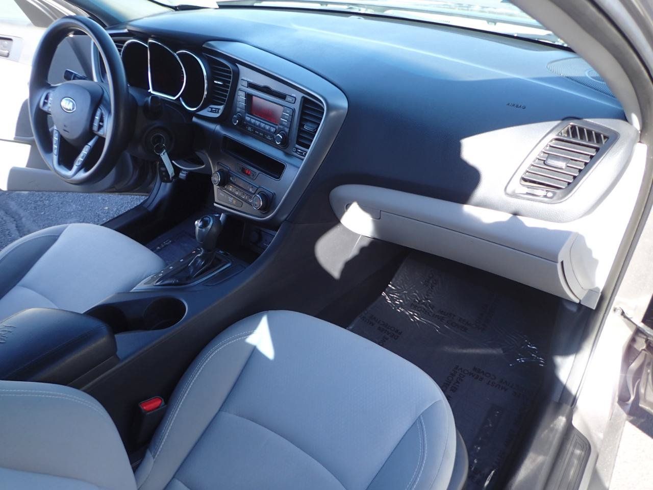 Used 2013 Kia Optima LX FWD image 12