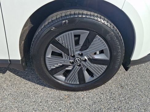 Used 2025 Nissan Murano SL AWD/4WD image 9