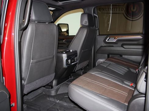 Used 2025 Chevrolet Silverado 2500 High Country w/ Technology Package AWD/4WD image 70