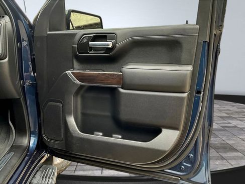 Used 2020 GMC Sierra 1500 SLT AWD/4WD image 28