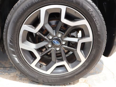 Used 2017 Subaru Crosstrek 2.0i Limited AWD/4WD image 10