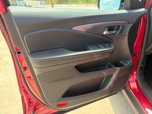Used 2022 Honda Ridgeline Sport image 12