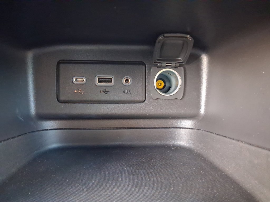 Used 2024 Chevrolet Equinox RS FWD image 25